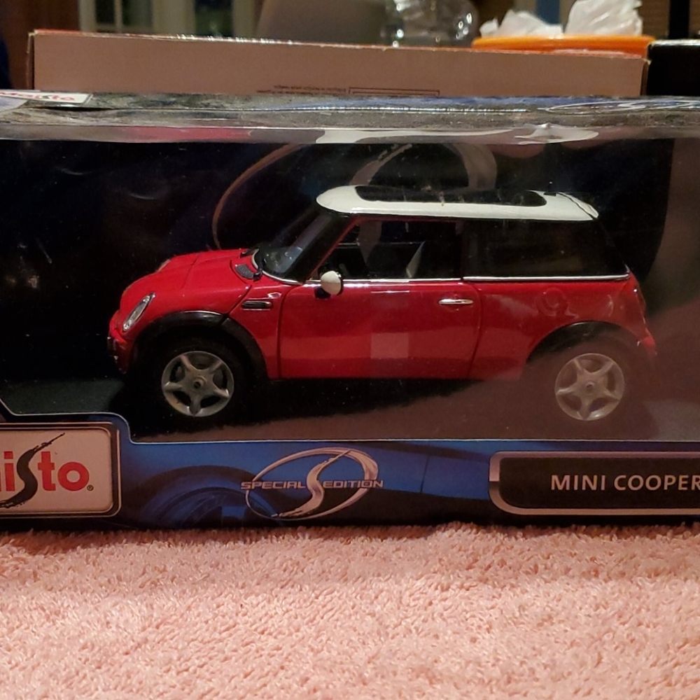 Toy car